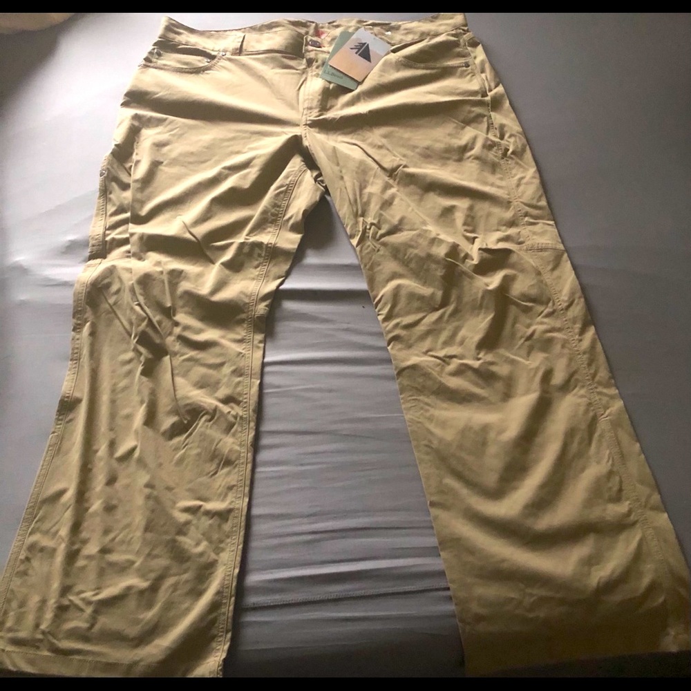 LL Bean men’s khaki pants